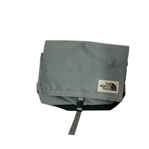 The North Face Berkeley Satchel NWOT Gray Messenger Crossbody Bag Strap NF0A3KWJ